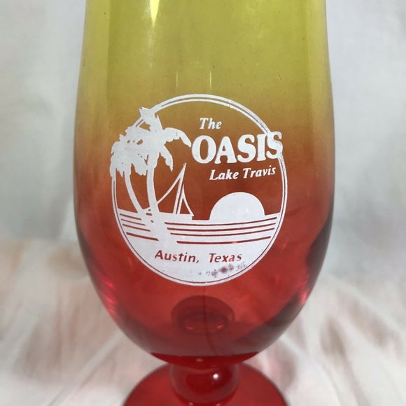 Oasis Lake Travis Hurricane Cocktail Glass Austin - Picture 2 of 8